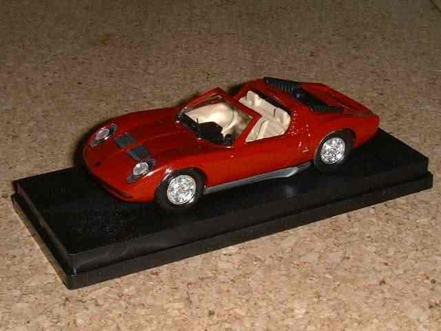 �~�E�����[�h�X�^�[